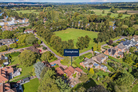 River Gardens, Bray, SL6