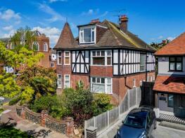 10, Mount Avenue, Westcliff-on-sea SS0 8PT