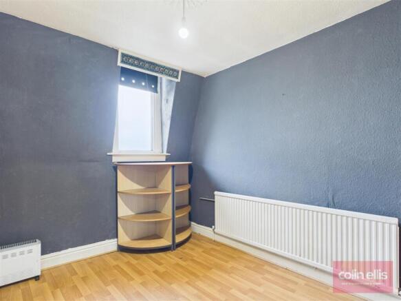 2 bed Flat for sale Image 9