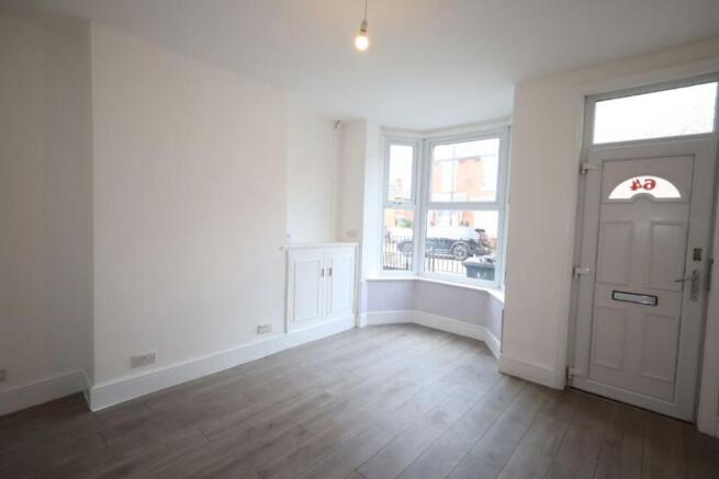 2 bed House to rent Image 4