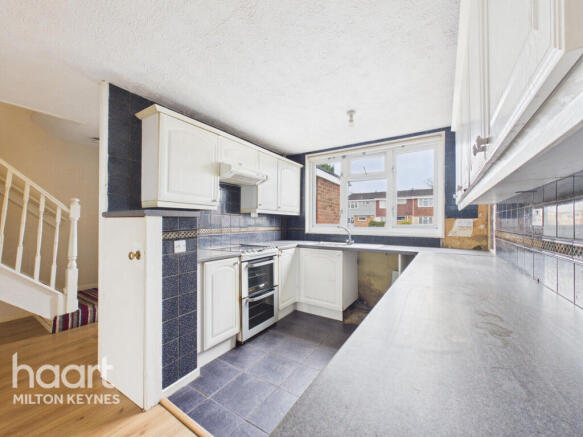 Berwick Drive, Milton Keynes photo 4