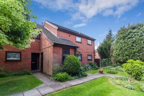 14, 31 Lynbury Court, Rickmansworth Road, Watford WD18 7HL