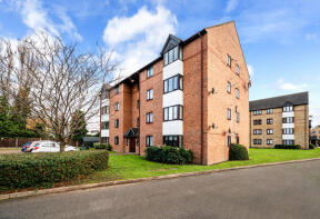 68, Seymour Gardens, London SE4 2DW