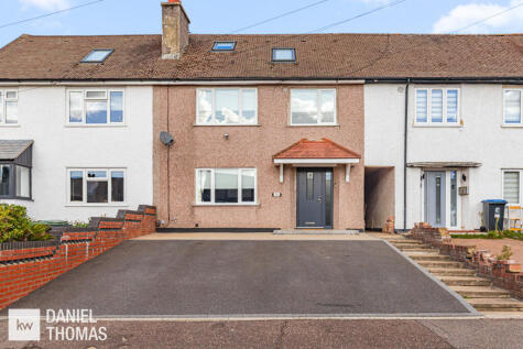 DANIEL THOMAS | Buxton Road, Waltham Abbey, EN9 3PR