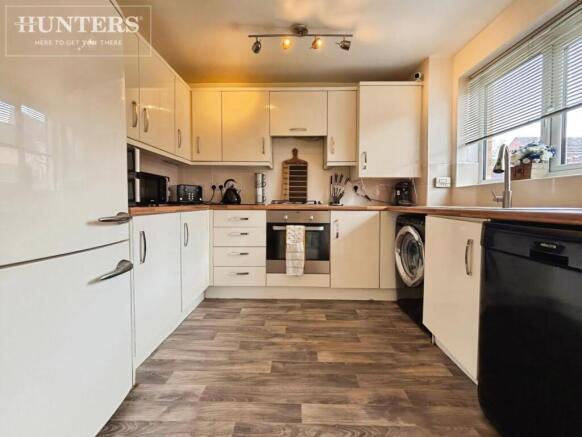 3 bed Semi-Detached for sale Image 5