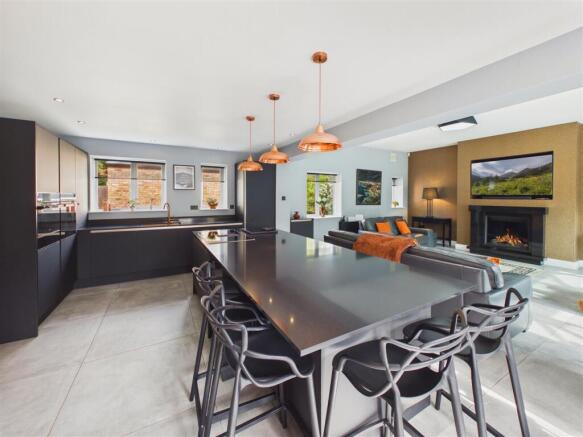 Kitchen/Dining