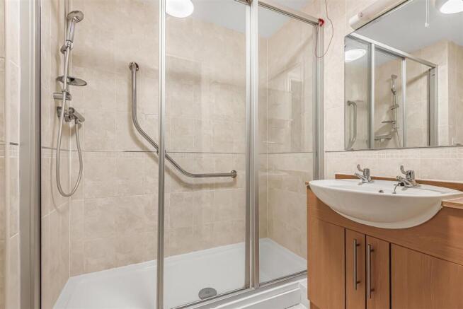1 bed Flat for sale Image 6