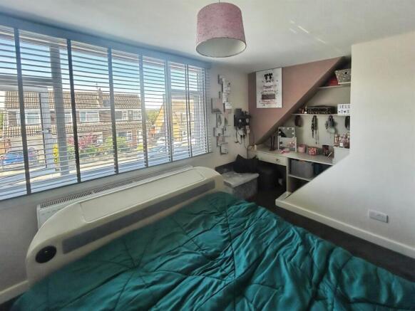 3 bed Semi-Detached for sale Image 7