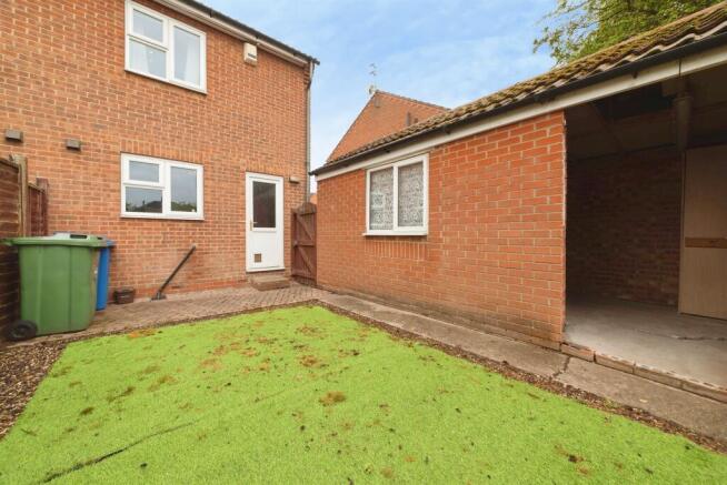 2 bed Semi-Detached for sale Image 12