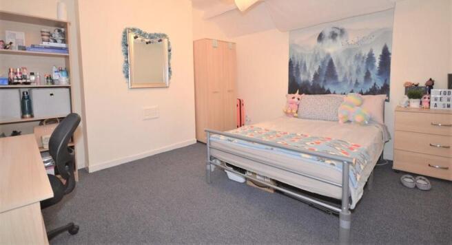 6 bed Terraced for sale Image 8