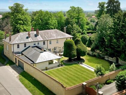 Haddenham, Thame, Buckinghamshire, HP17