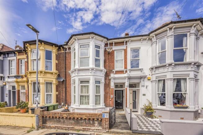 Lower Flat, 54 North End Avenue, Portsmouth-Portic