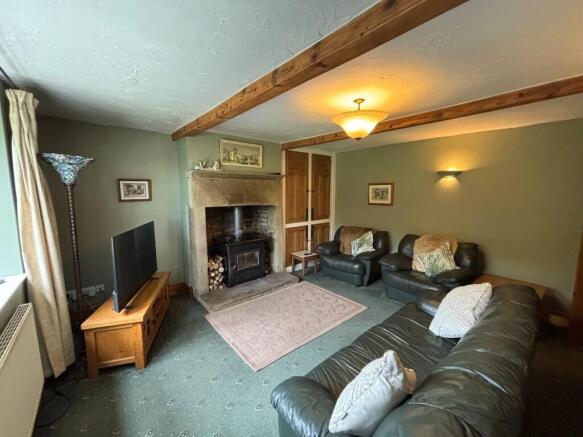 6 bed Detached for sale Image 6