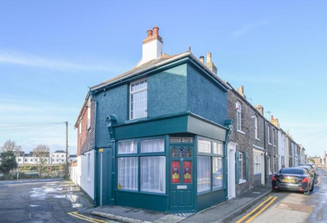 3 Bedroom End of Terrace Home