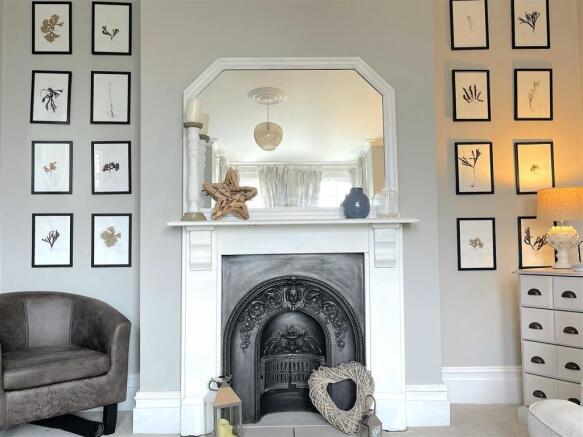 Living Room (Fireplace).jpeg