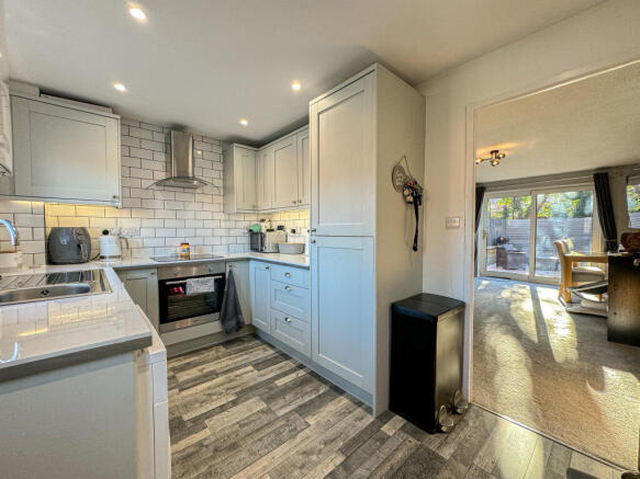 36 Thistledown Grove - Kitchen (2)