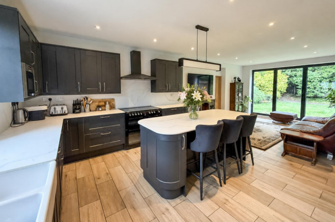 Kitchen/Breakfast/Family Room