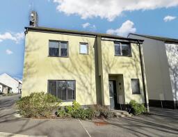6, Lew Walk, Okehampton EX20 3FF