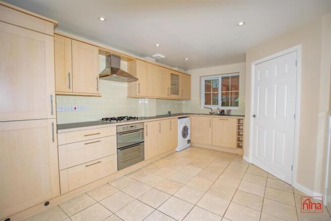 Kitchen/Dining Area