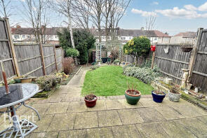 43, Yoxley Drive, Barkingside, Ilford IG2 6PX