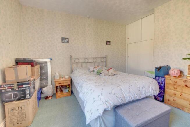 Main Bed 2.jpg