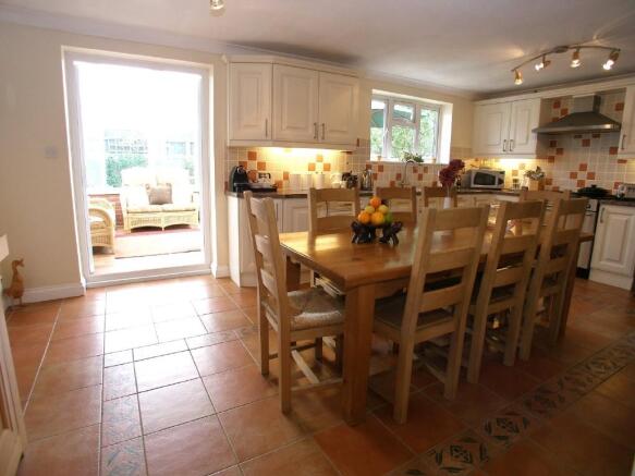 Kitchen/ Breakfast
