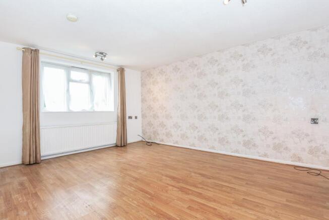 Living Room (3)