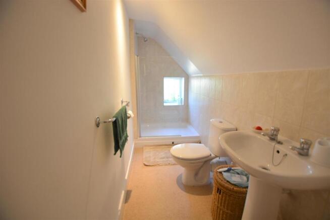 Ensuite.JPG