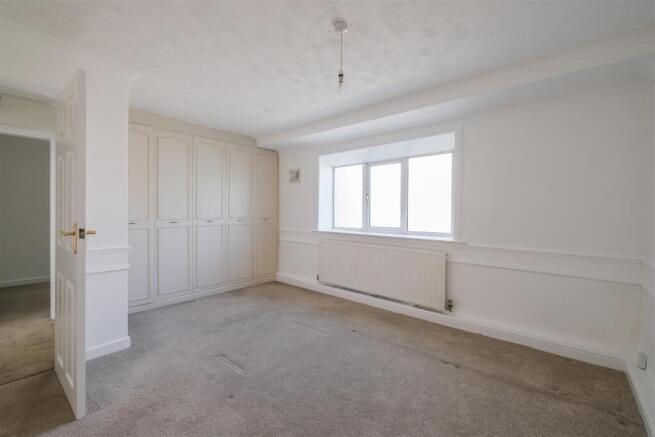 3 bed Semi-Detached Bungalow for sale Image 10