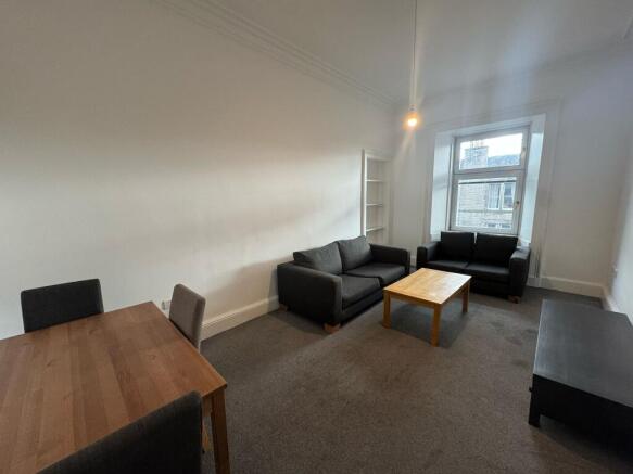 Lounge 2