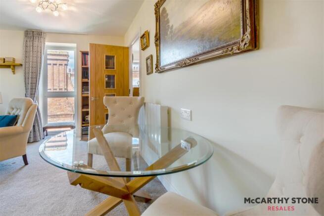 1 bed Apartment for sale Image 7