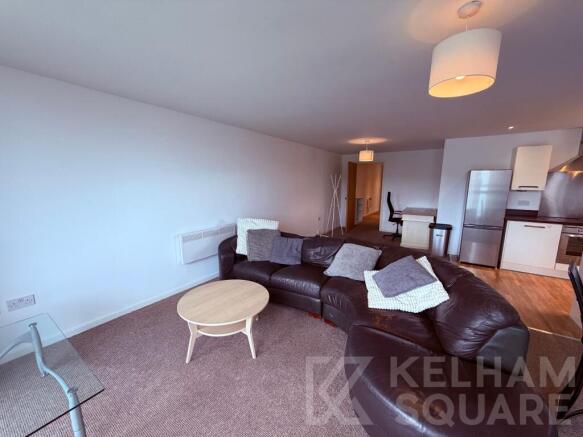 2 bed Apartment to rent Image 5