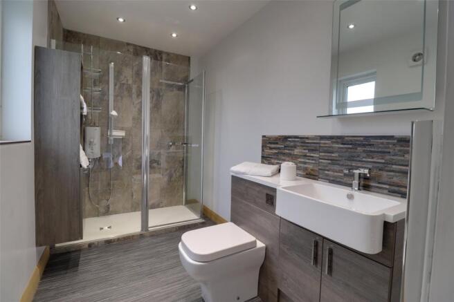 Bedroom 2 - En-Suite