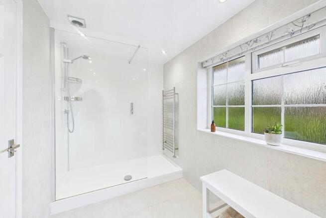 Bedroom 1 Ensuite