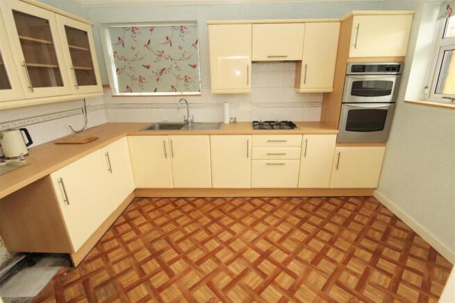 Kitchen.JPG