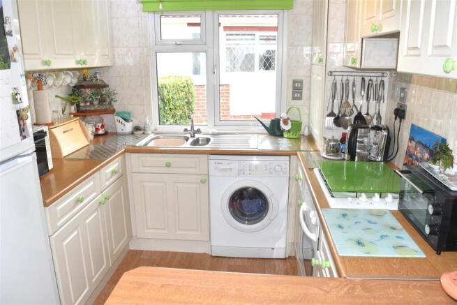 2 bed Park Home for sale Image 7