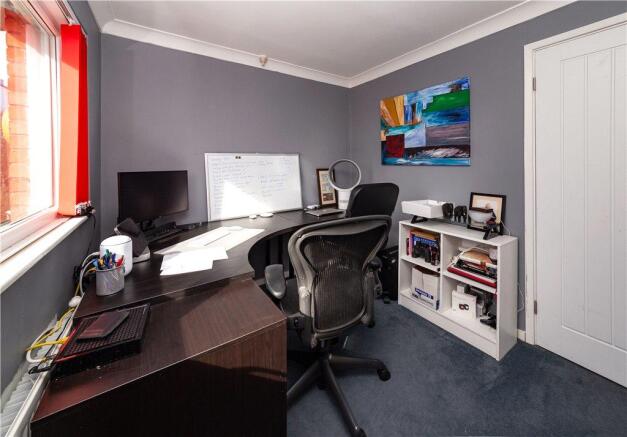 Bedroom/Office