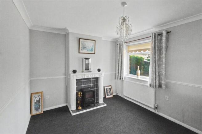 4 bed Semi-Detached for sale Image 4