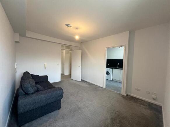 Livingroom.jpg