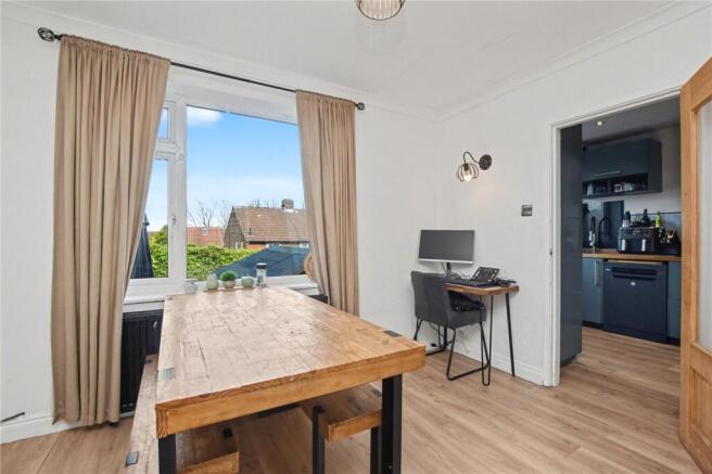 3 bed Terraced for sale Image 9