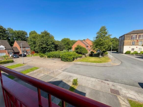 4 bed Town House for sale Image 9