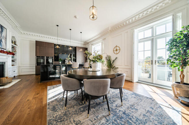 Kitchen / Dining Room