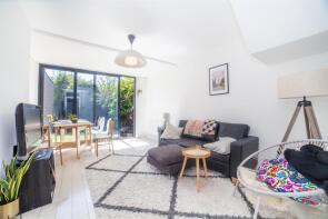 103, Ambergate Street, London SE17 3RZ