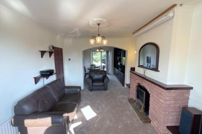 3 bed Semi-Detached for sale Image 4
