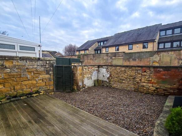 2 bed Terraced for sale Image 11
