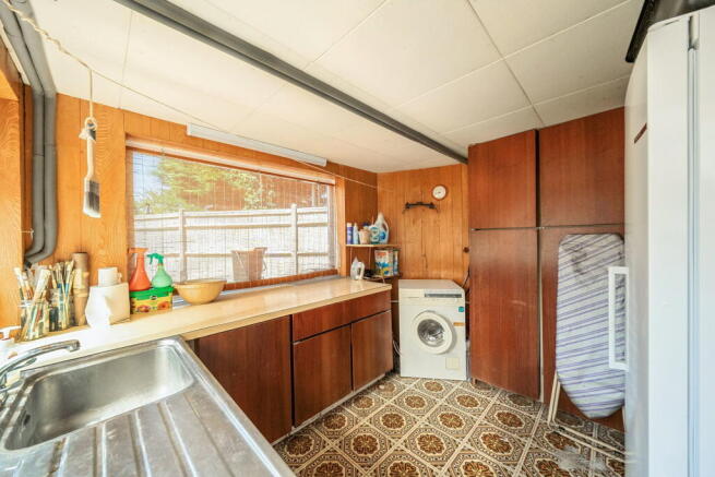 Dornden Drive, Langton Green, Tunbridge Wells, TN3 0AE photo 4