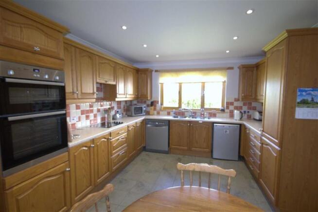 Kitchen/Dining Area