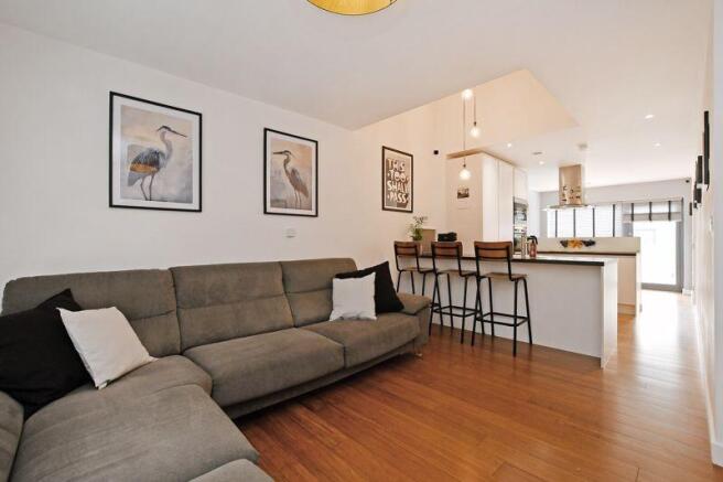 Open plan lounge kitchen 