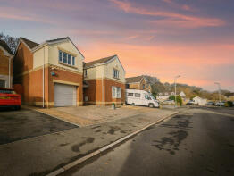 26, Clos Cae Pwll, Treharris CF46 6LA