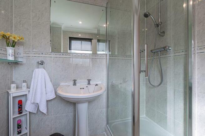 Ensuite Shower...